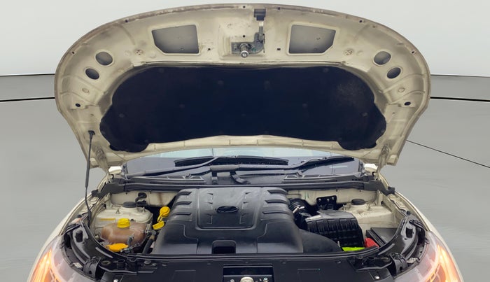 2020 Mahindra XUV500 W9, Diesel, Manual, 78,213 km, Open Bonet