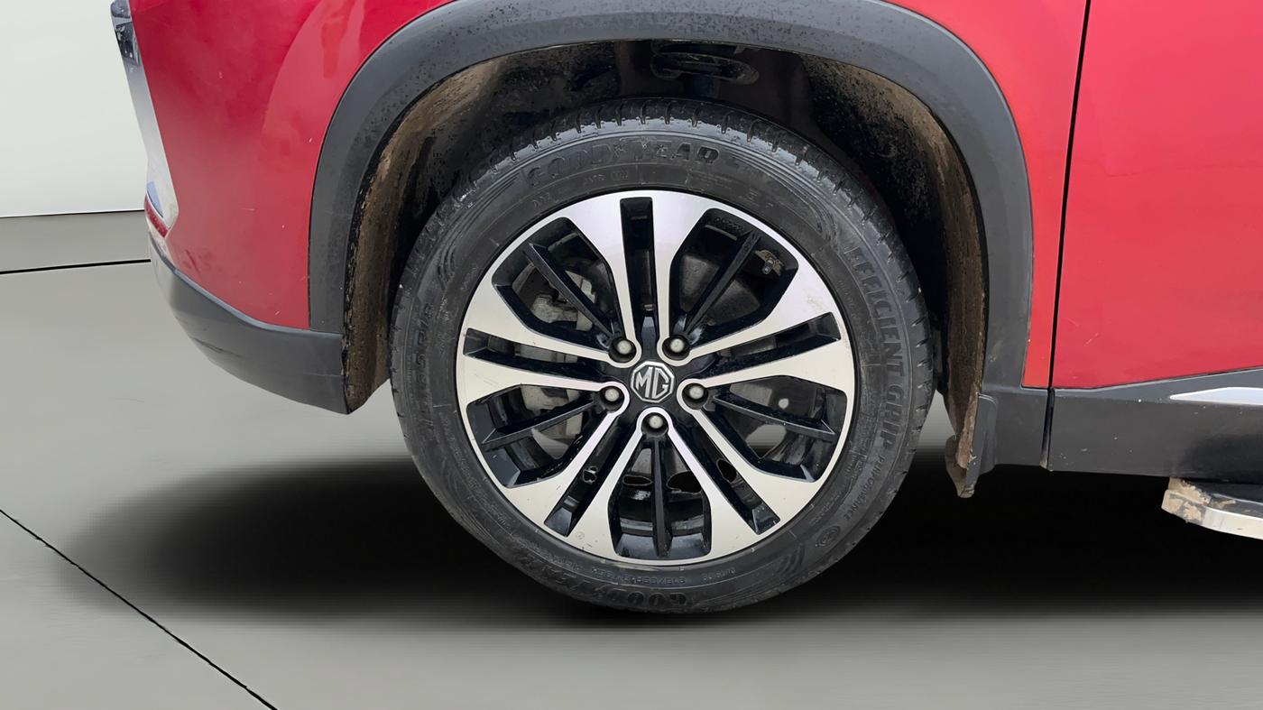 2022 MG HECTOR SHARP 1.5 PETROL CVT, Petrol, Automatic, 20,213 km, Left Front Wheel