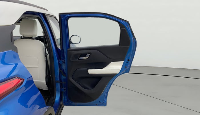 2022 Tata PUNCH CREATIVE AMT 1.2 RTN DUAL TONE, Petrol, Automatic, 37,122 km, RHS Rear Door