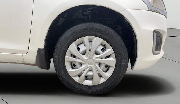 2017 Maruti Swift LXI (O), Petrol, Manual, 73,534 km, Right Front Wheel