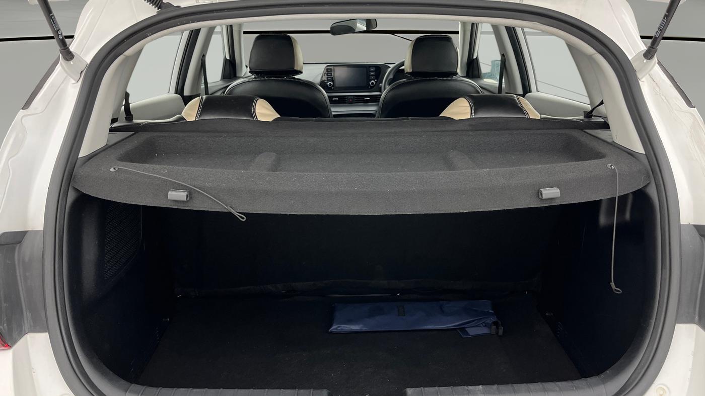 2025 Hyundai NEW I20 Sportz (O) 1.2 IVT, Petrol, Automatic, 11,272 km, Boot Open Zoomed View