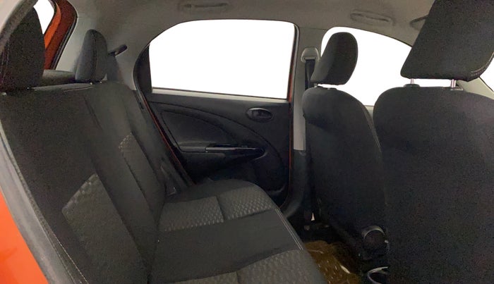 2014 Toyota Etios CROSS 1.2 G, Petrol, Manual, 44,728 km, Right Side Rear Door Cabin