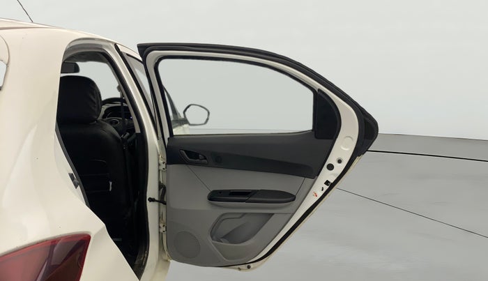 2024 Tata Tiago XT Rhythm CNG, CNG, Manual, 16,209 km, RHS Rear Door