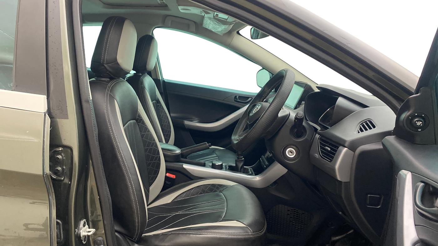 2021 Tata NEXON XM SUNROOF PETROL, Petrol, Manual, 56,947 km, Right Side Front Door Cabin