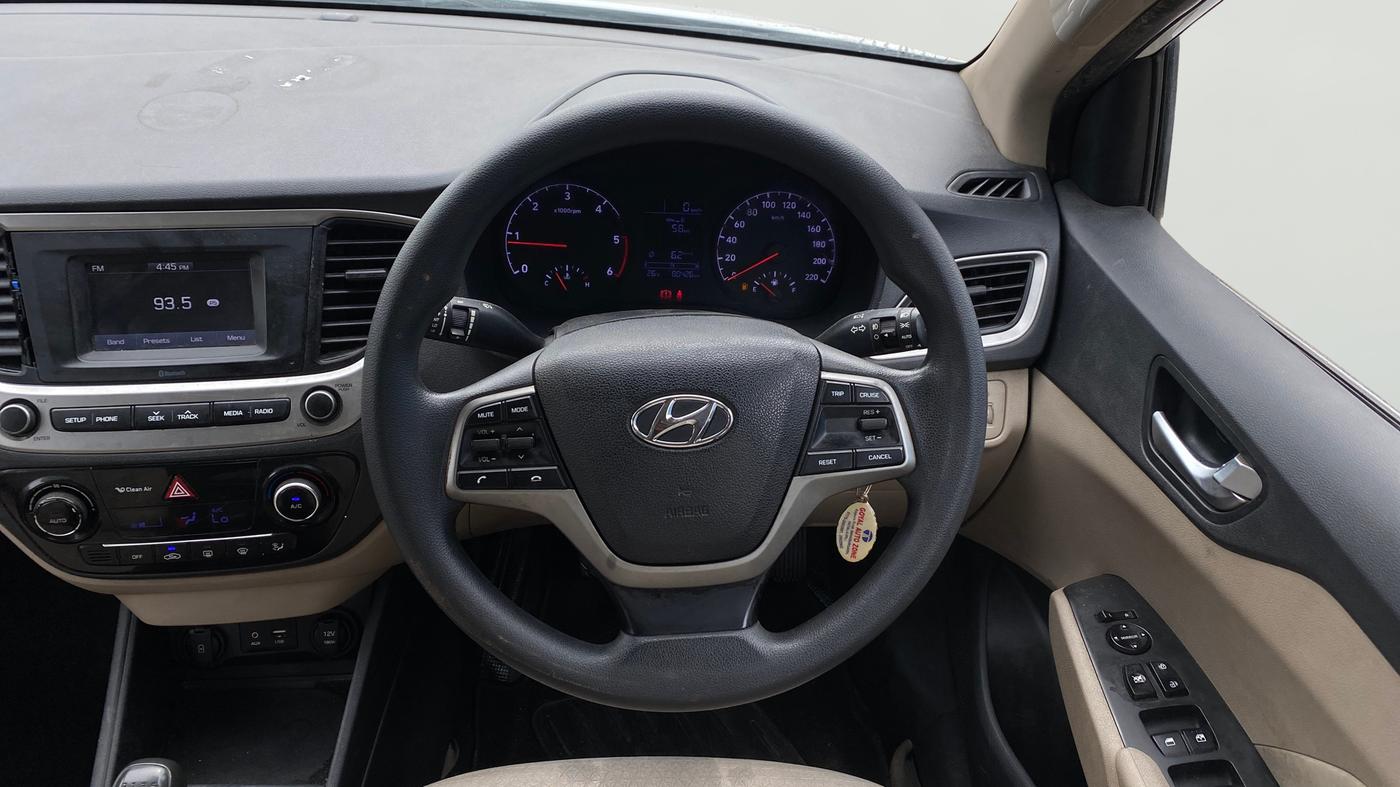 2018 Hyundai Verna 1.6 EX CRDI, Diesel, Manual, 80,426 km, Steering Wheel Close Up