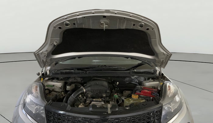 2019 Tata NEXON XM PETROL, Petrol, Manual, 68,556 km, Open Bonet