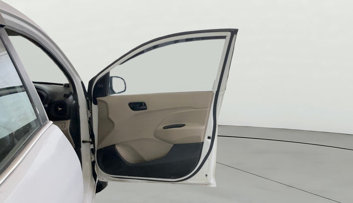 2021 Hyundai NEW SANTRO MAGNA EXECUTIVE CNG, CNG, Manual, 94,018 km, RHS Front Door