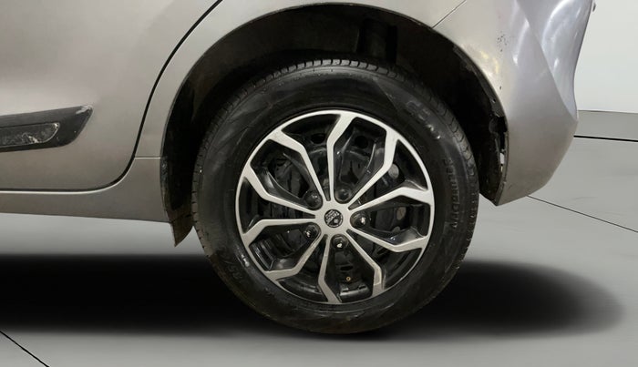 2016 Maruti Baleno DELTA PETROL 1.2, Petrol, Manual, 80,739 km, Left Rear Wheel