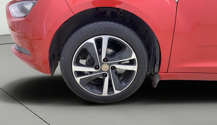 2020 Tata ALTROZ XZ PETROL, Petrol, Manual, 32,192 km, Left Front Wheel