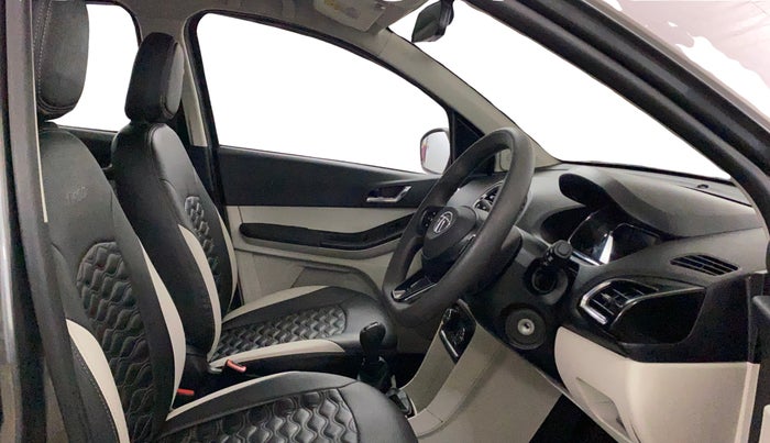 2022 Tata Tiago XZ PLUS CNG, CNG, Manual, 50,628 km, Right Side Front Door Cabin