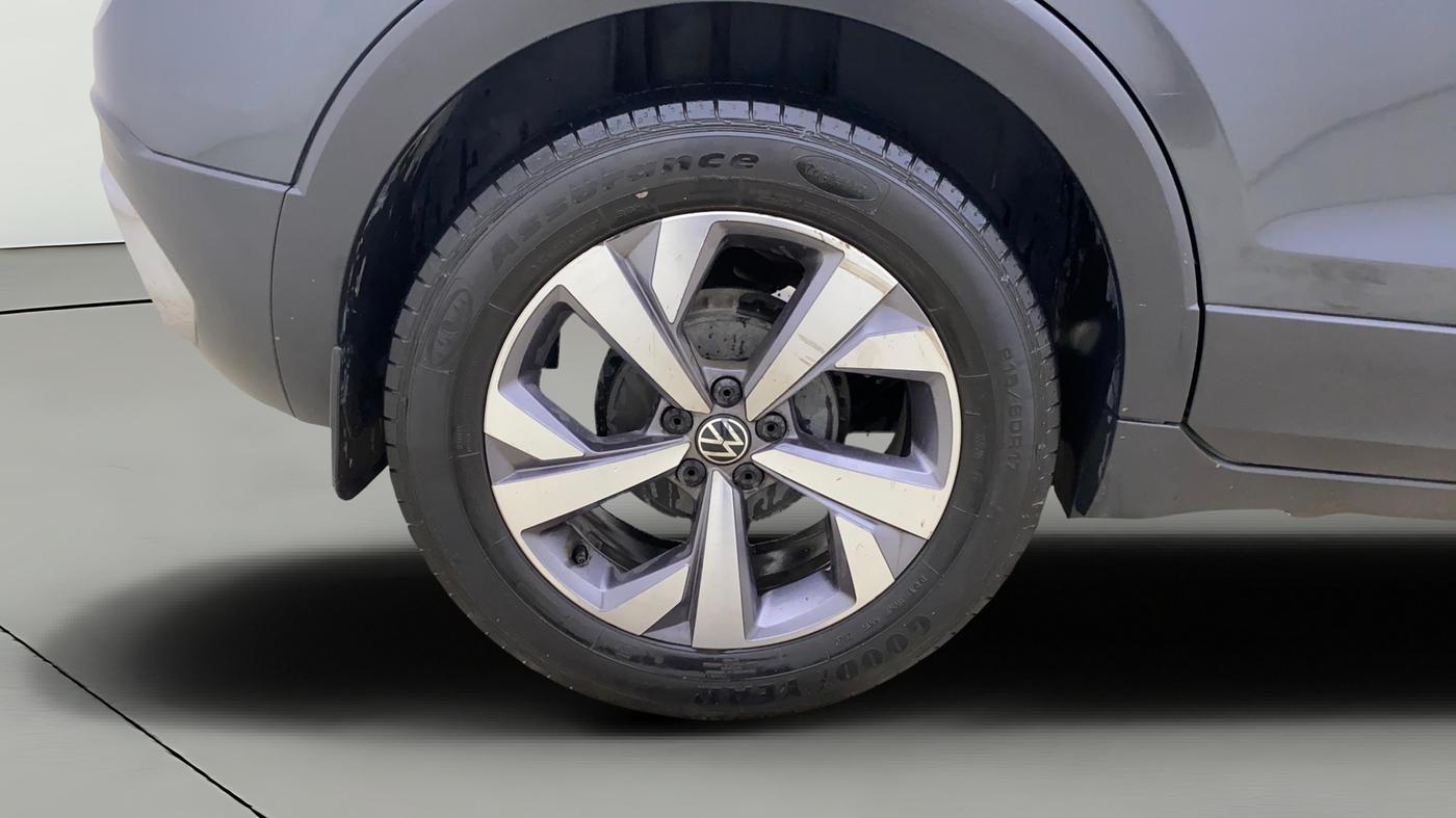 2022 Volkswagen TAIGUN TOPLINE 1.0 TSI AT, Petrol, Automatic, 1,16,362 km, Right Rear Wheel
