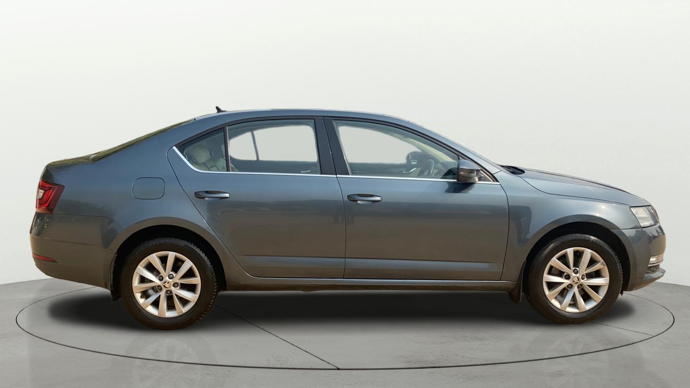 2018 Skoda Octavia 2.0 TDI L&K AT, Diesel, Automatic, 1,47,932 km, Right Side View