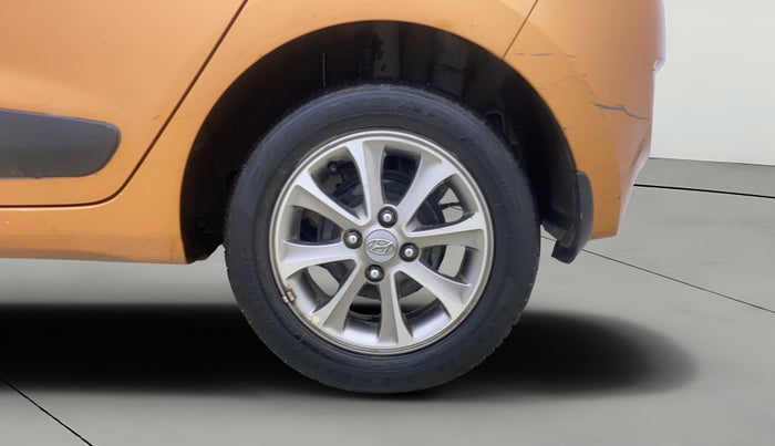 2016 Hyundai Grand i10 ASTA (O) AT 1.2 KAPPA VTVT, Petrol, Automatic, 24,673 km, Left Rear Wheel