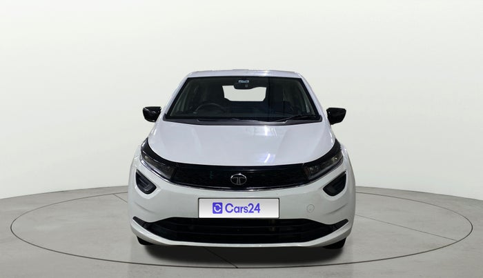 2024 Tata ALTROZ XE CNG, CNG, Manual, 17,614 km, Front