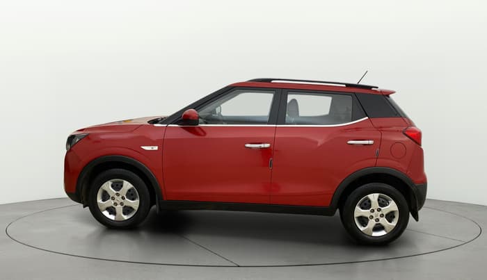 2022 Mahindra XUV300 W6 1.2 PETROL, Petrol, Manual, 22,804 km, Left Side