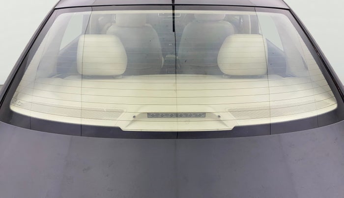 2017 Skoda Rapid STYLE 1.6 MPI AT, Petrol, Automatic, 1,17,571 km, Rear Windshield