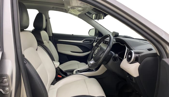 2022 MG ASTOR SAVVY 1.5 CVT, Petrol, Automatic, 60,958 km, Right Side Front Door Cabin
