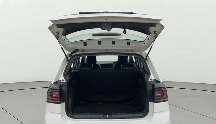 2022 Volkswagen TAIGUN COMFORTLINE 1.0 TSI MT, Petrol, Manual, 62,917 km, Boot Door Open