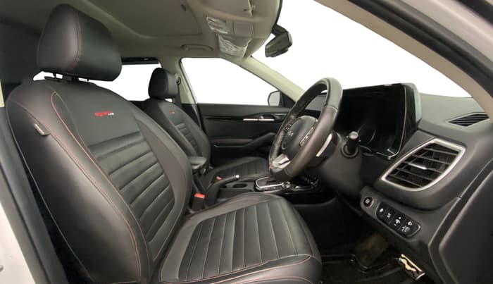 2021 KIA SELTOS GTX PLUS 1.5 DIESEL AT DUAL TONE, Diesel, Automatic, 82,267 km, Right Side Front Door Cabin