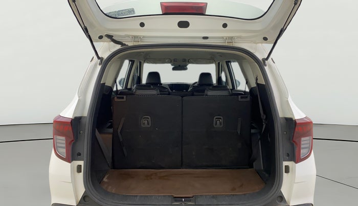 2023 KIA CARENS PRESTIGE 1.5 DIESEL IMT 7 STR, Diesel, Manual, 1,02,184 km, Boot Open Zoomed View