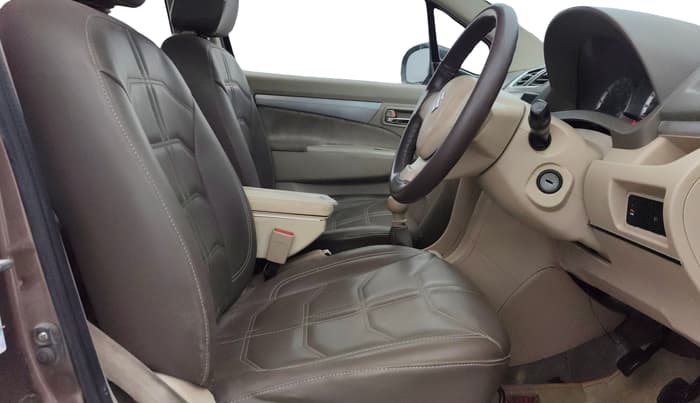2013 Maruti Ertiga VXI, Petrol, Manual, 94,964 km, Right Side Front Door Cabin