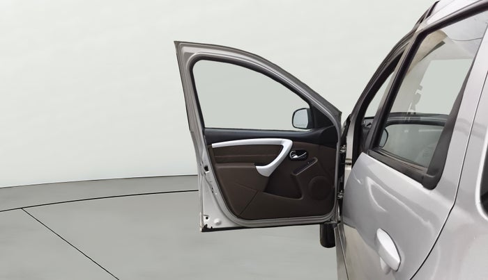 2016 Renault Duster 110 PS RXZ 4X2 AMT DIESEL, Diesel, Automatic, 90,036 km, LHS Front Door