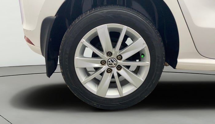 2016 Volkswagen Polo HIGHLINE1.2L, Petrol, Manual, 61,619 km, Right Rear Wheel