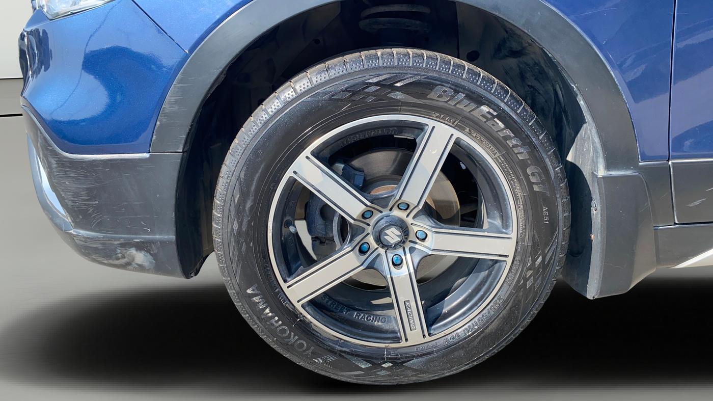 2018 Maruti S Cross ALPHA 1.3, Diesel, Manual, 1,19,629 km, Left Front Wheel