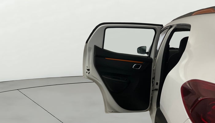 2020 Renault Kwid CLIMBER 1.0 AMT (O), Petrol, Automatic, 30,045 km, LHS Rear Door