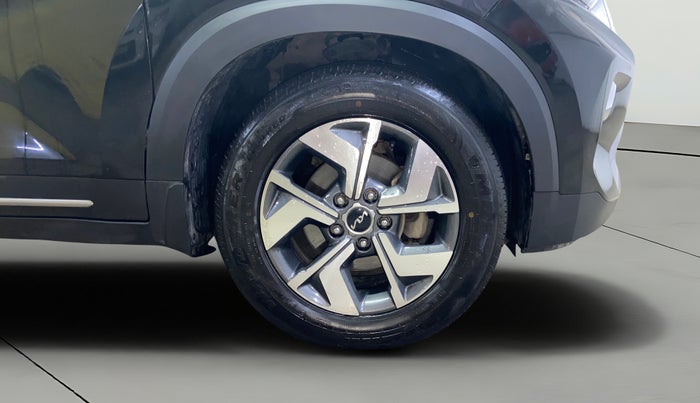 2022 KIA SONET HTX 1.5 AT, Diesel, Automatic, 63,174 km, Right Front Wheel