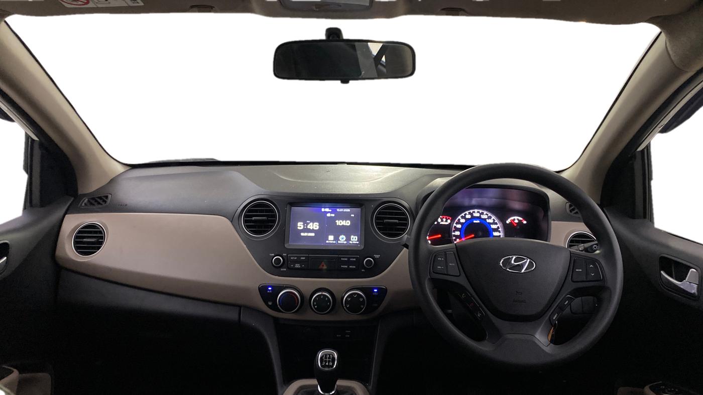 2019 Hyundai Grand i10 SPORTZ 1.2 KAPPA VTVT, Petrol, Manual, 31,898 km, Dashboard