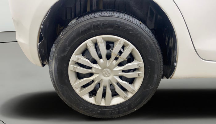 2016 Maruti Swift VXI, Petrol, Manual, 1,21,707 km, Right Rear Wheel