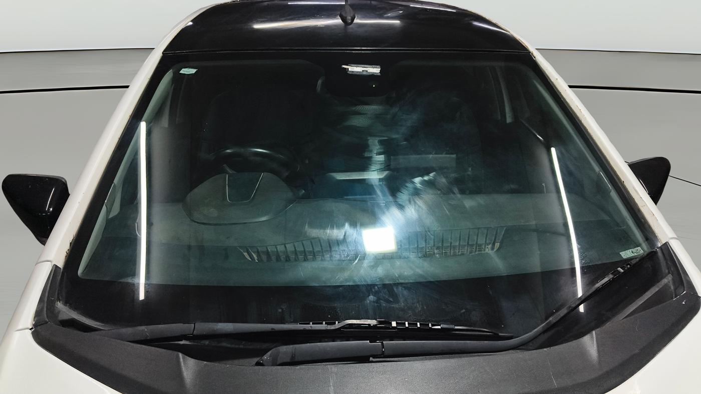 2020 Tata ALTROZ XZ PETROL, Petrol, Manual, 38,895 km, Front Windshield