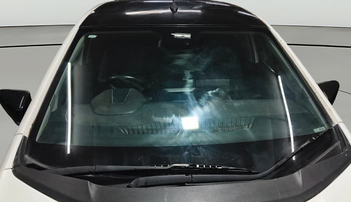 2020 Tata ALTROZ XZ PETROL, Petrol, Manual, 38,895 km, Front Windshield
