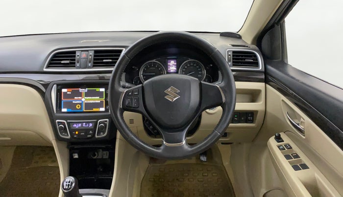 2017 Maruti Ciaz ZXI+, Petrol, Manual, 75,350 km, Steering Wheel Close Up