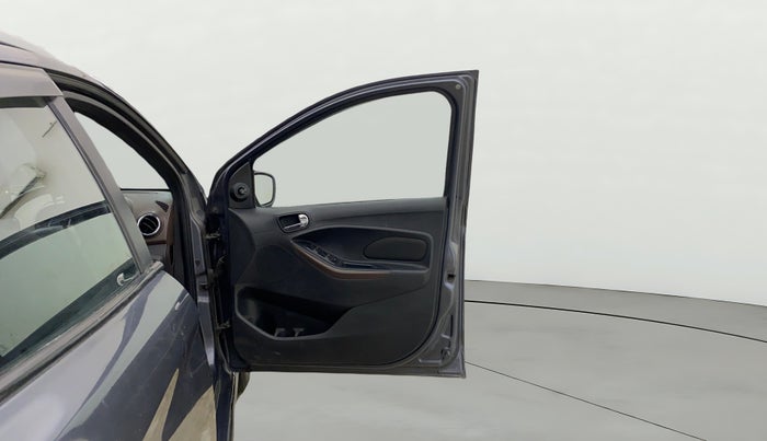 2018 Ford FREESTYLE TITANIUM PLUS 1.5 DIESEL, Diesel, Manual, 28,499 km, RHS Front Door