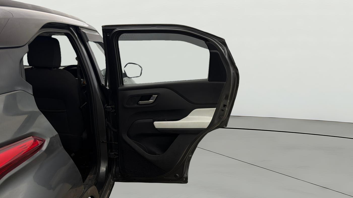 2022 Tata PUNCH CREATIVE  AMT, Petrol, Automatic, 28,835 km, RHS Rear Door