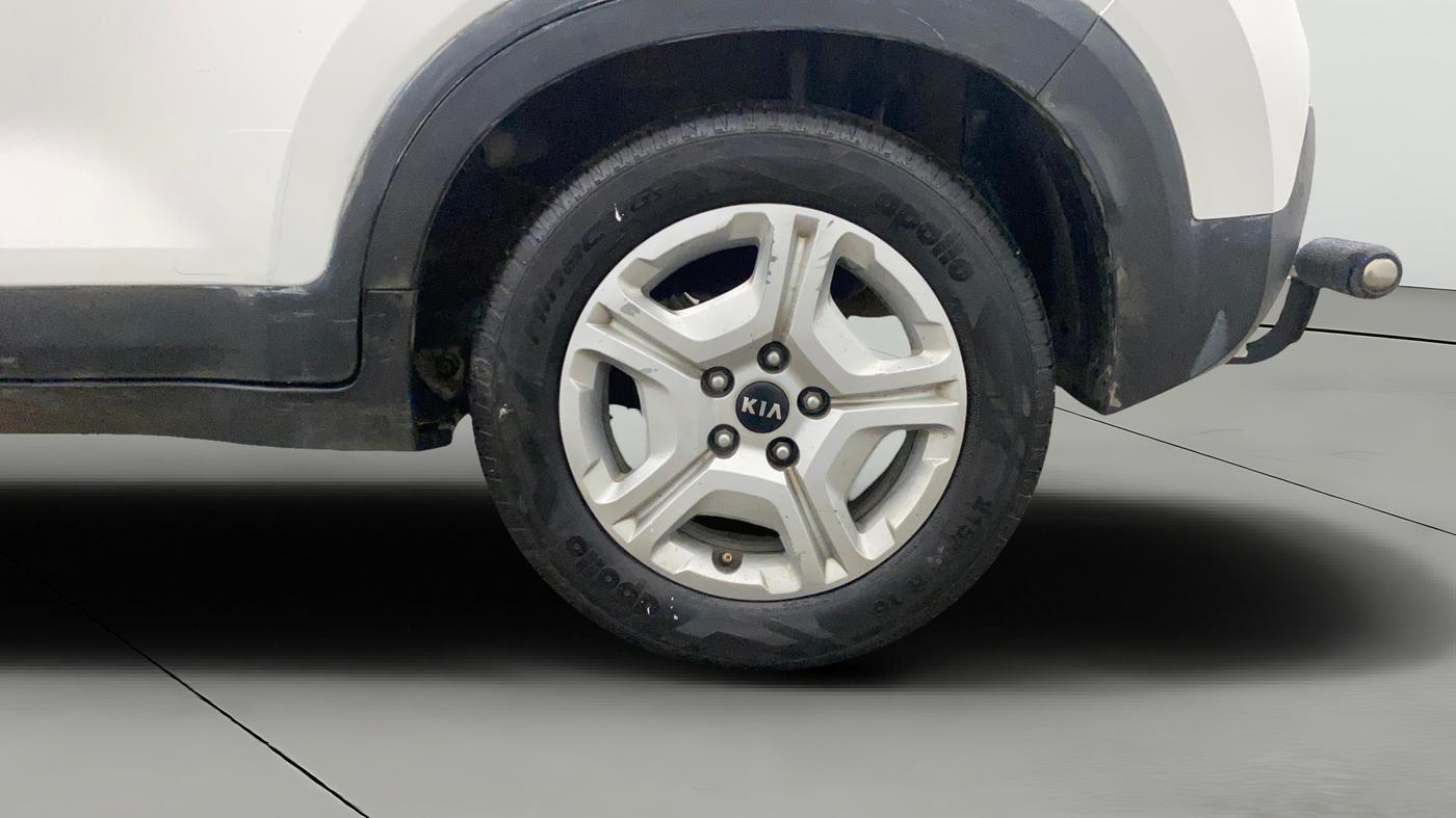2020 KIA SONET HTK PLUS 1.2, Petrol, Manual, 1,22,315 km, Left Rear Wheel