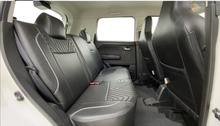 2022 Maruti New Wagon-R VXI CNG 1.0, CNG, Manual, 30,775 km, Right Side Rear Door Cabin