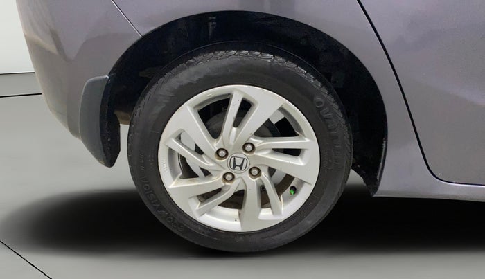 2017 Honda Jazz 1.2L I-VTEC V, Petrol, Manual, 1,16,273 km, Right Rear Wheel