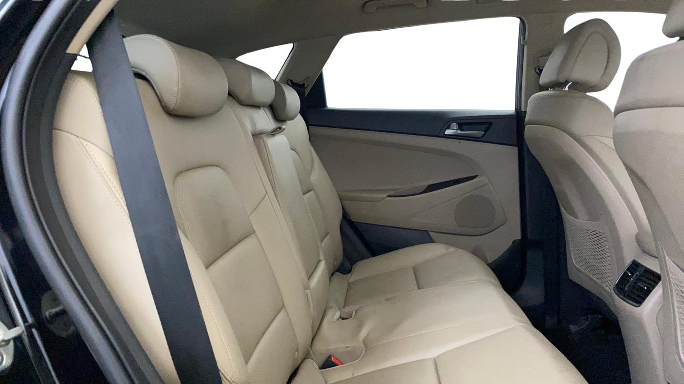 2019 Hyundai Tucson GLS 2WD AT PETROL, Petrol, Automatic, 94,340 km, Right Side Rear Door Cabin