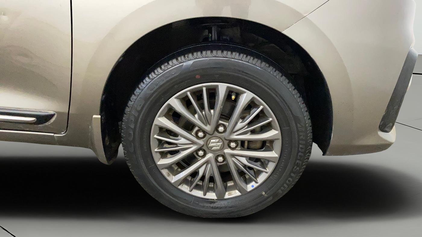 2019 Maruti Ertiga ZXI+ SHVS, Petrol, Manual, 40,869 km, Right Front Wheel