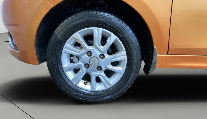 2018 Tata Tiago XZA PETROL, Petrol, Automatic, 50,546 km, Left Front Wheel