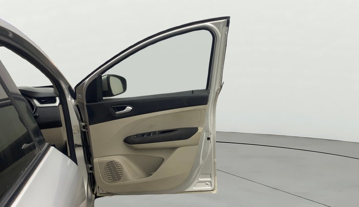 2020 Renault TRIBER RXZ AMT, Petrol, Automatic, 33,241 km, RHS Front Door