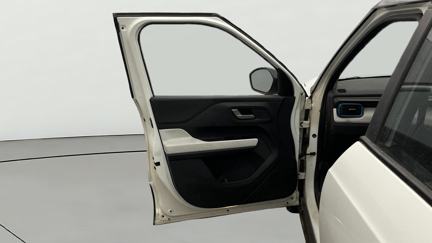 2023 Tata PUNCH CREATIVE  MT, Petrol, Manual, 15,089 km, LHS Front Door