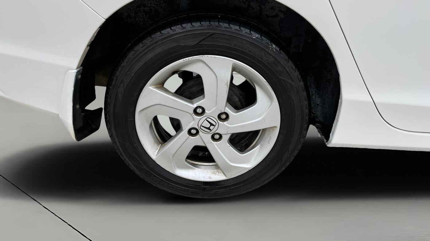 2014 Honda City 1.5L I-DTEC V, Diesel, Manual, 1,07,097 km, Right Rear Wheel