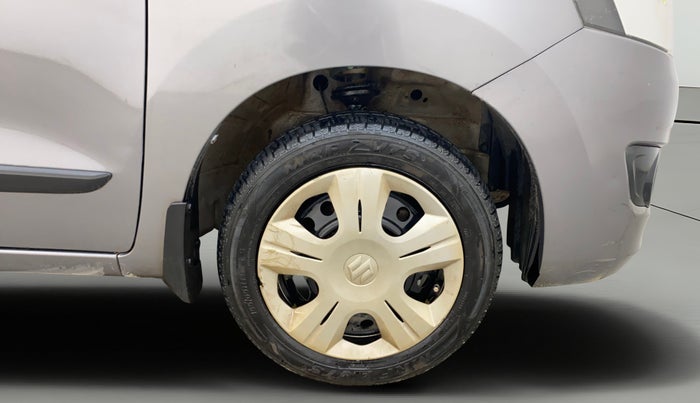 2015 Maruti Wagon R 1.0 VXI, Petrol, Manual, 1,15,577 km, Right Front Wheel