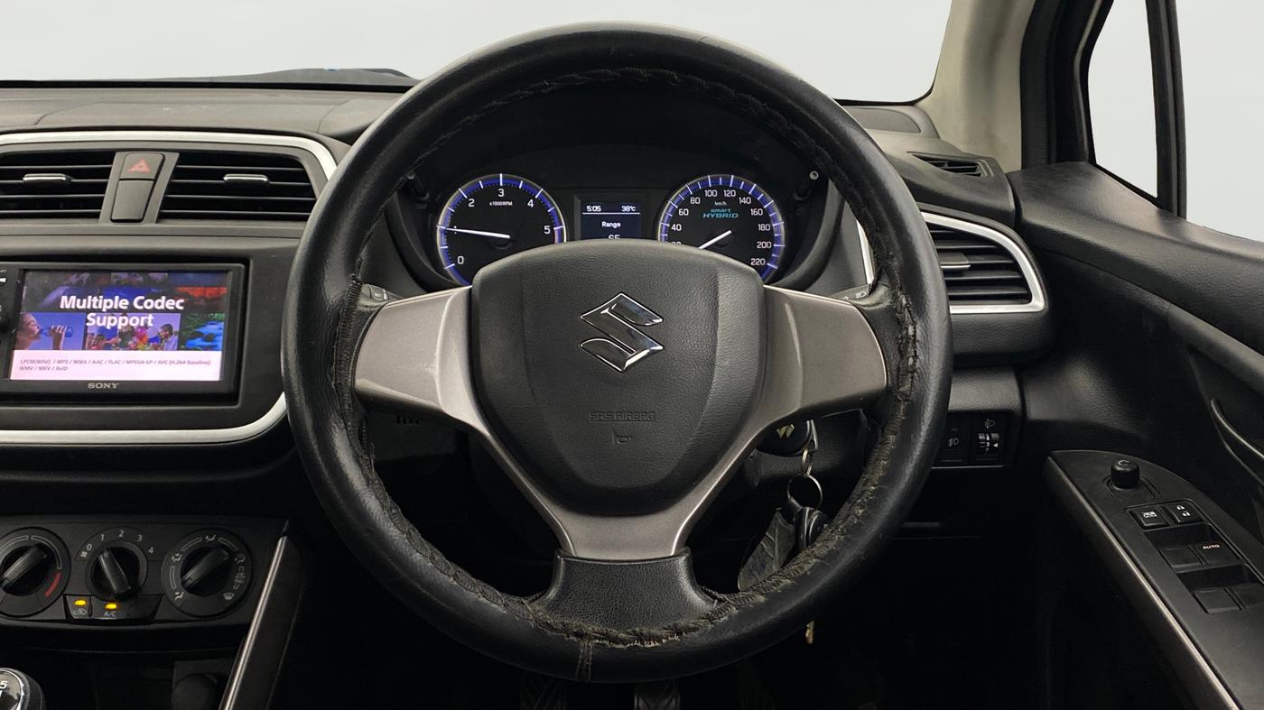 2019 Maruti S Cross SIGMA 1.3, Diesel, Manual, 71,123 km, Steering Wheel Close Up