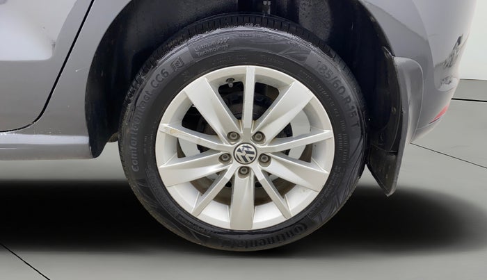 2015 Volkswagen Polo HIGHLINE1.2L, Petrol, Manual, 59,990 km, Left Rear Wheel