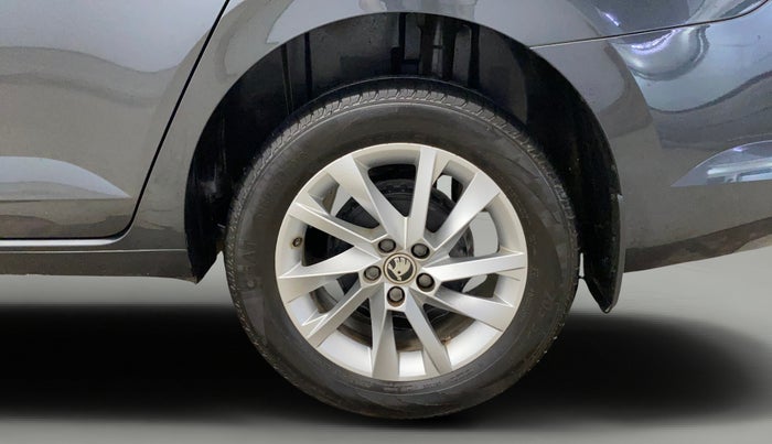 2022 Skoda SLAVIA AMBITION 1.0L TSI MT, Petrol, Manual, 31,455 km, Left Rear Wheel